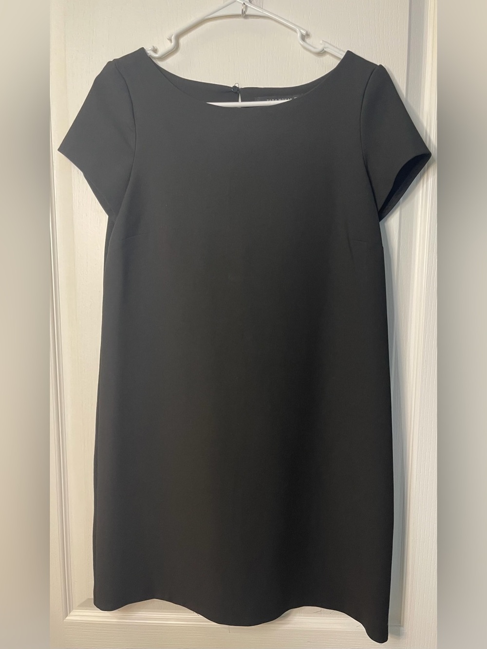 Zara Black Short-Sleeve Shift Dress